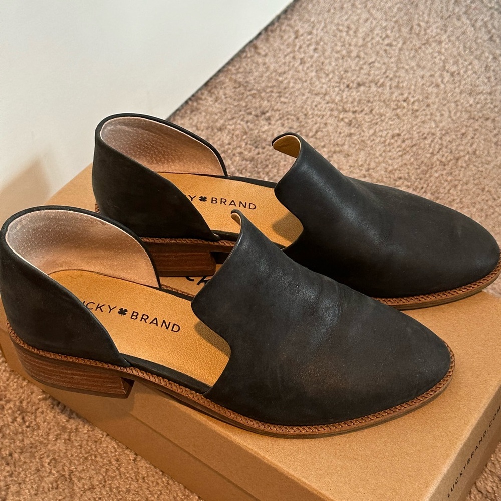 Lucky Brand Gennifa Booties, Black, Size 6